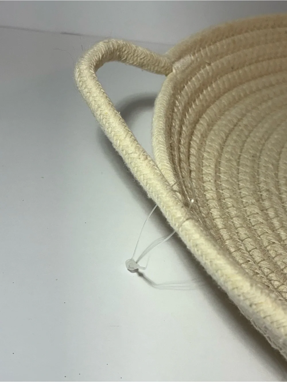 Round Rope Braided Cotton Basket Tray / Decorative Centerpiece Bowl